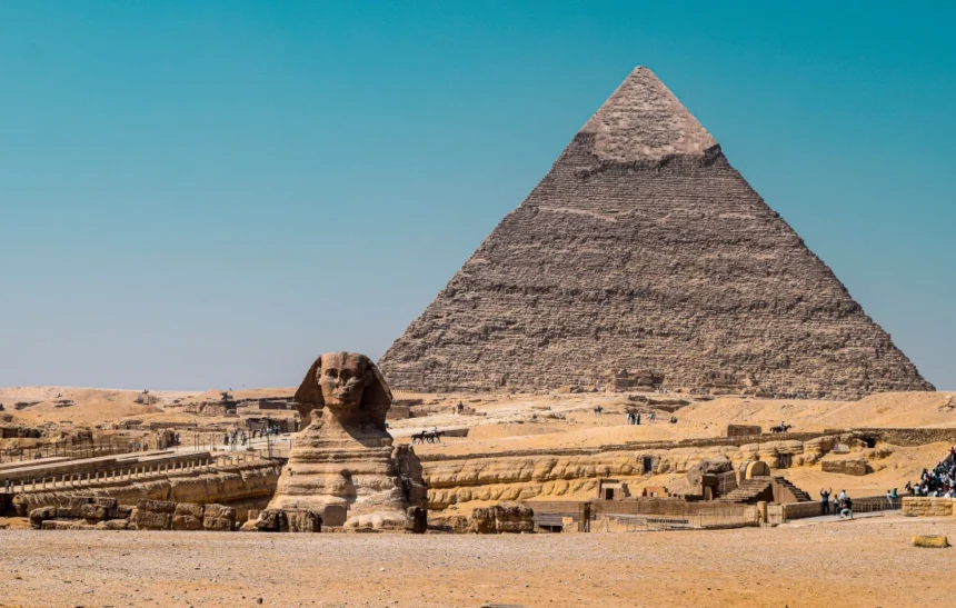 Хеопсовата пирамида